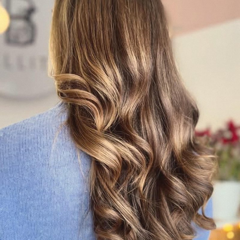 Realizacja fryzjerska — baleyage z modelowaniem
